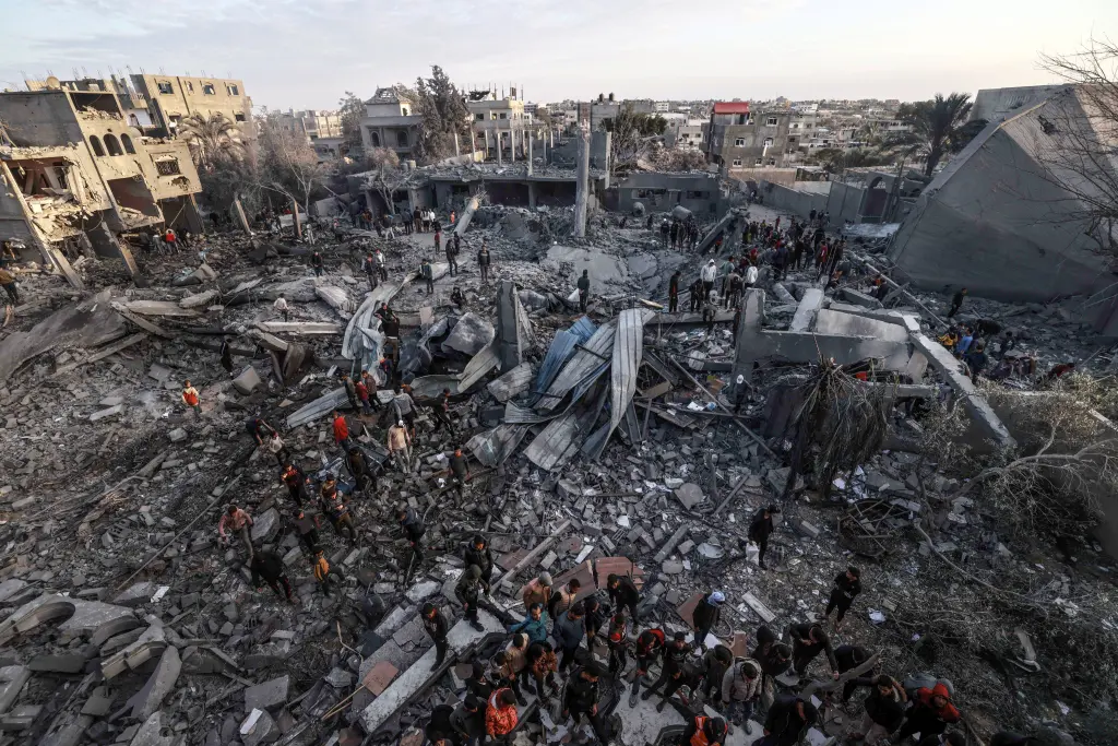 Israel military destroys Gaza cemetery and mosques