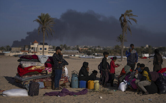 South Gaza battles rage as heavy rain hits displaced people