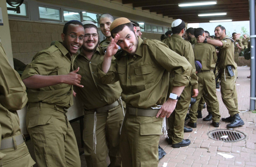 TV: Netanyahu vows Haredi parties to solve draft law crisis