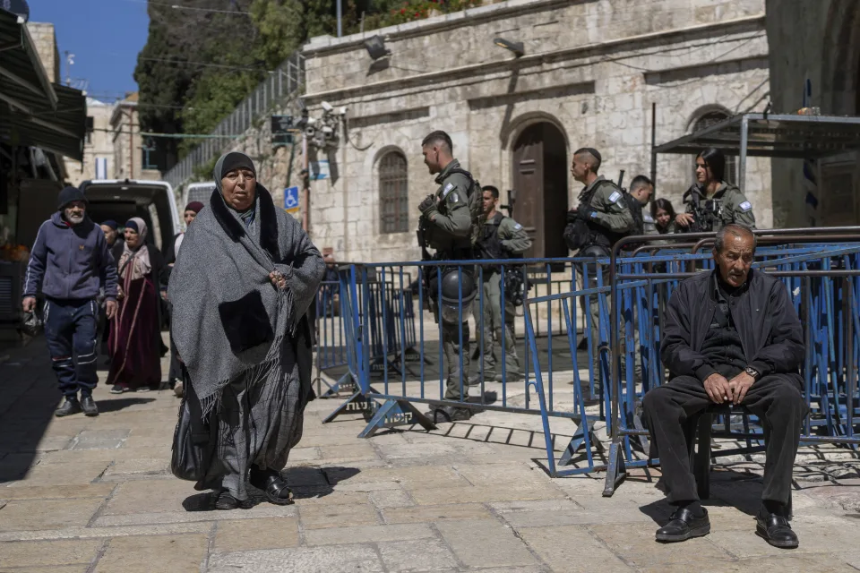 Media: Israeli police block youths from entering holy site